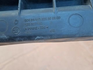 bontott SKODA OCTAVIA II Bal első Lökhárító Tartó (Műanyag)