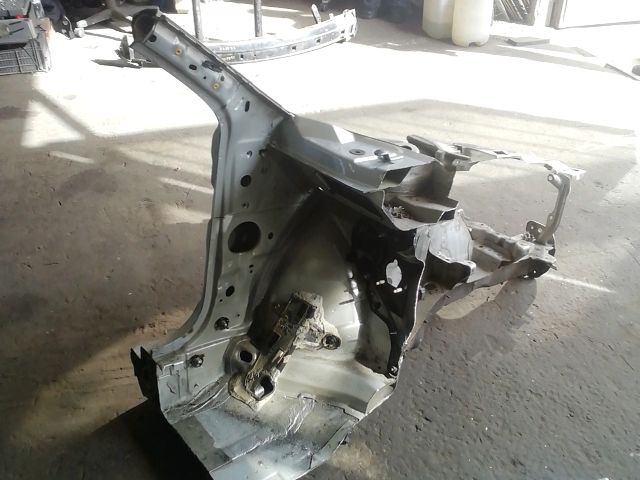 bontott SKODA OCTAVIA II Bal első Negyed Karosszéria Csomag