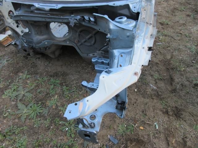 bontott SKODA OCTAVIA II Bal első Negyed Karosszéria Csomag