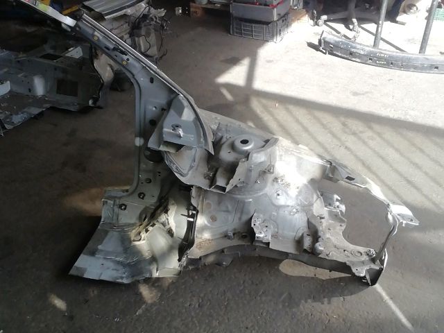 bontott SKODA OCTAVIA II Bal első Negyed Karosszéria Csomag