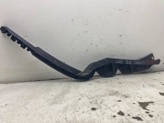 bontott SKODA OCTAVIA II Bal első Oldal Lökhárító Tartó (Műanyag)