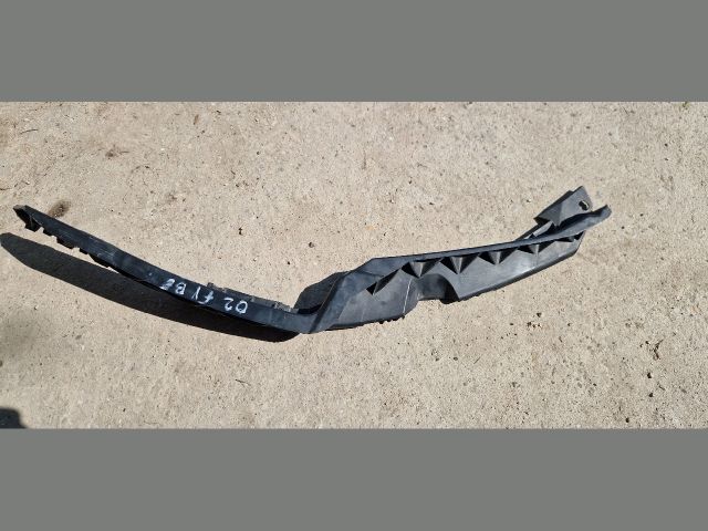 bontott SKODA OCTAVIA II Bal első Oldal Lökhárító Tartó (Műanyag)