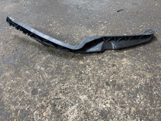 bontott SKODA OCTAVIA II Bal első Oldal Lökhárító Tartó (Műanyag)