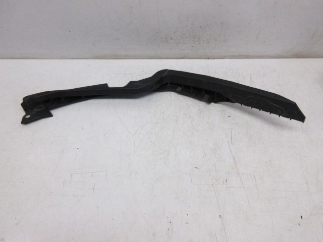 bontott SKODA OCTAVIA II Bal első Oldal Lökhárító Tartó (Műanyag)