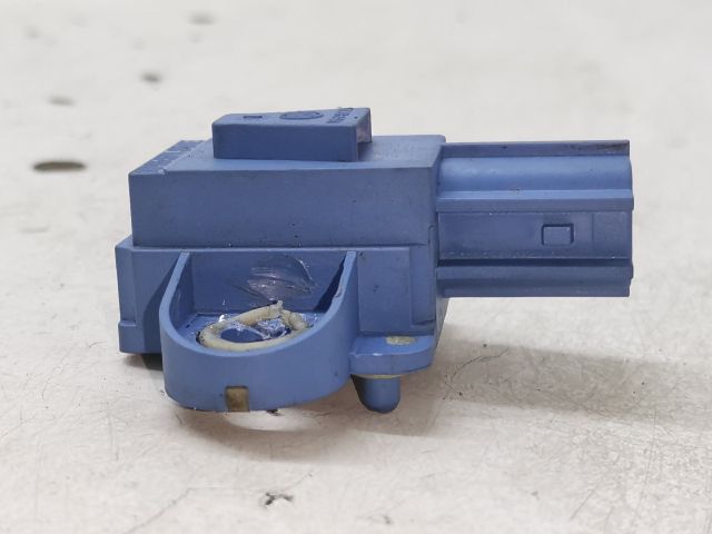 bontott SKODA OCTAVIA II Bal első Oldal Ütközés Érzékelő