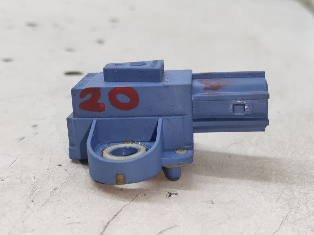 bontott SKODA OCTAVIA II Bal első Oldal Ütközés Érzékelő