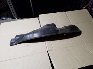 bontott SKODA OCTAVIA II Bal első Sárvédő Zajszigetelés