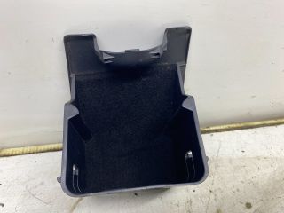 bontott SKODA OCTAVIA II Bal első Tároló Rekesz