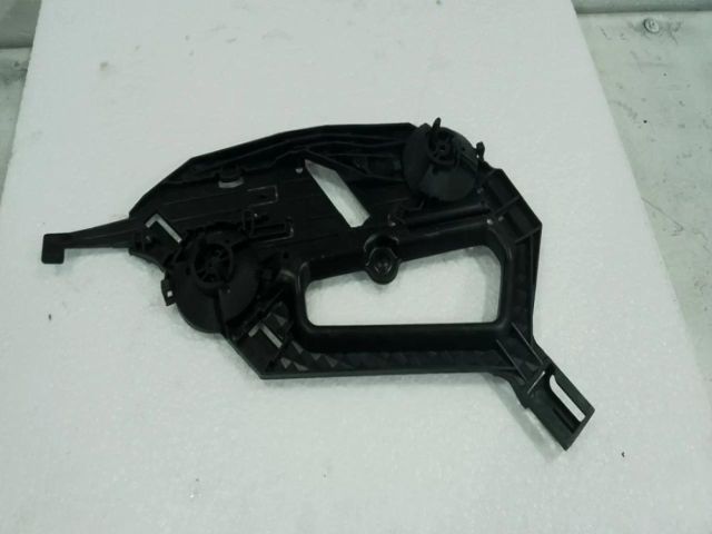 bontott SKODA OCTAVIA II Bal Fényszóró Tartó
