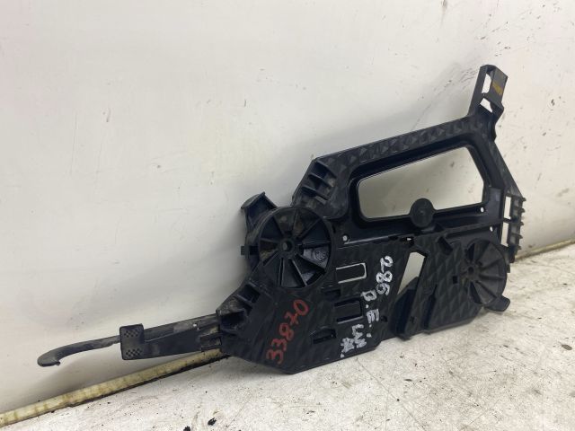 bontott SKODA OCTAVIA II Bal Fényszóró Tartó