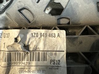 bontott SKODA OCTAVIA II Bal Fényszóró Tartó