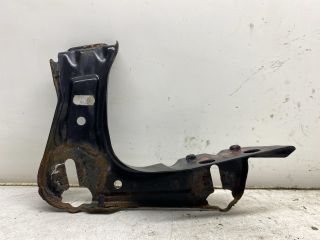 bontott SKODA OCTAVIA II Bal Fényszóró Tartó