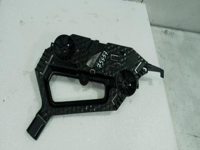 bontott SKODA OCTAVIA II Bal Fényszóró Tartó