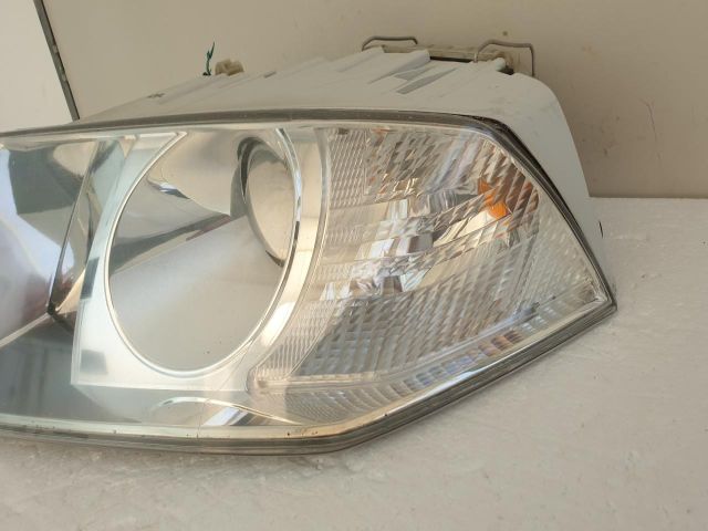 bontott SKODA OCTAVIA II Bal Fényszóró