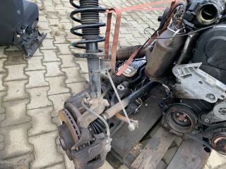 bontott SKODA OCTAVIA II Bal Gólyaláb Csonkállvánnyal