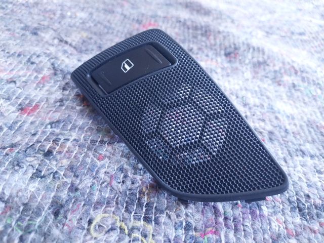 bontott SKODA OCTAVIA II Bal hátsó Ablakemelő Kapcsoló