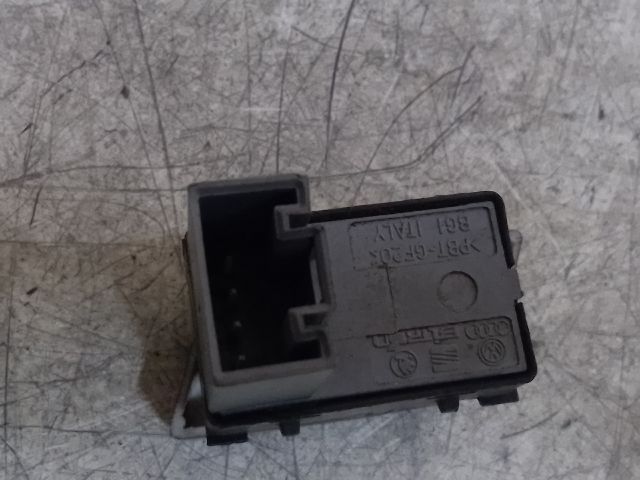 bontott SKODA OCTAVIA II Bal hátsó Ablakemelő Kapcsoló