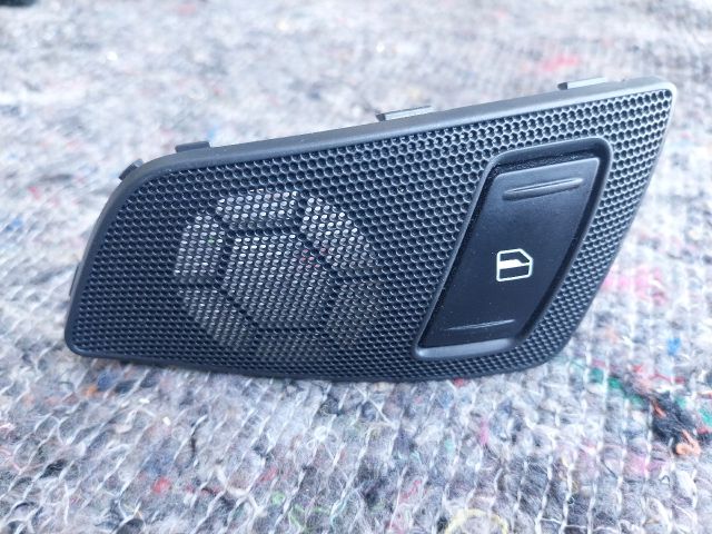 bontott SKODA OCTAVIA II Bal hátsó Ablakemelő Kapcsoló