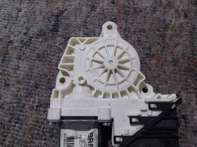 bontott SKODA OCTAVIA II Bal hátsó Ablakemelő Motor