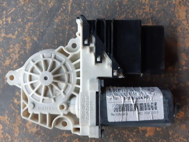 bontott SKODA OCTAVIA II Bal hátsó Ablakemelő Motor