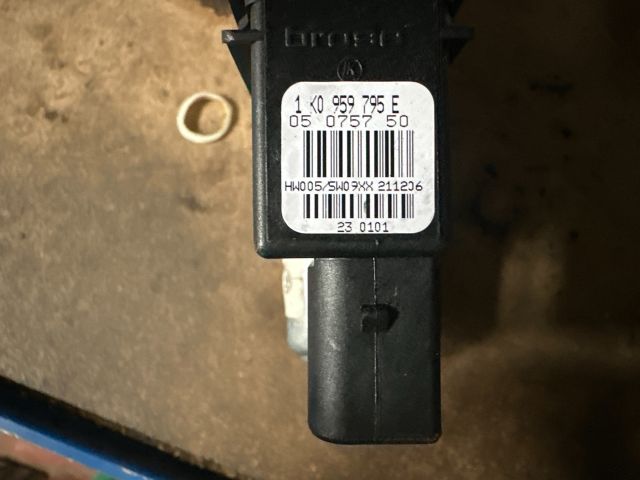 bontott SKODA OCTAVIA II Bal hátsó Ablakemelő Motor