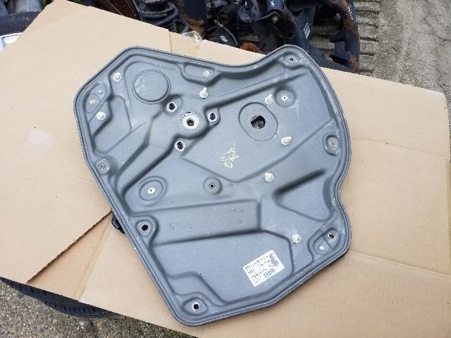 bontott SKODA OCTAVIA II Bal hátsó Ablakemelő Szerkezet (Elektromos)