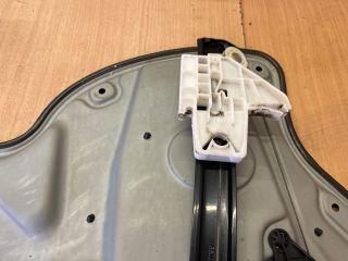 bontott SKODA OCTAVIA II Bal hátsó Ablakemelő Szerkezet (Elektromos)