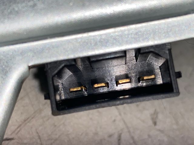 bontott SKODA OCTAVIA II Bal hátsó Ablaktörlő Motor