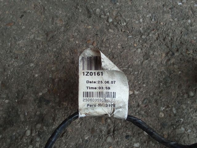 bontott SKODA OCTAVIA II Bal hátsó Ajtó Kábelköteg