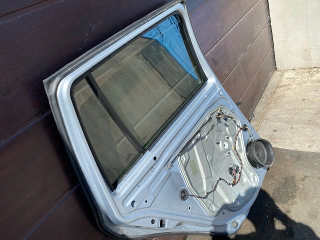 bontott SKODA OCTAVIA II Bal hátsó Ajtó (Részeivel)