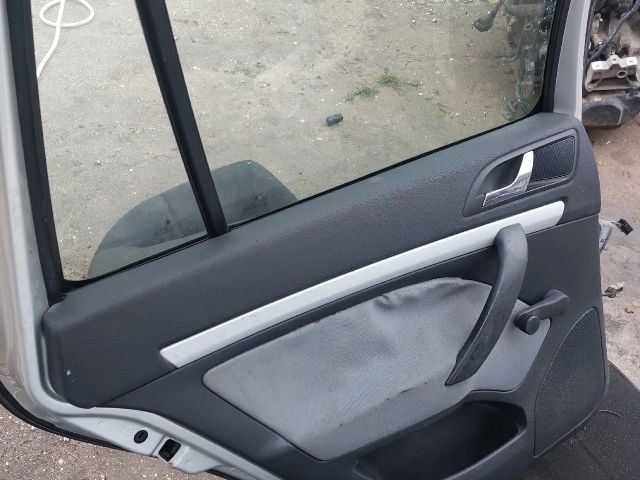 bontott SKODA OCTAVIA II Bal hátsó Ajtó (Részeivel)