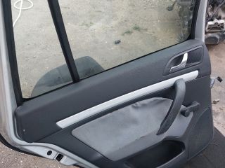 bontott SKODA OCTAVIA II Bal hátsó Ajtó (Részeivel)