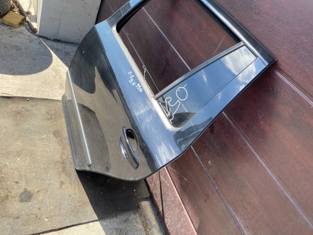 bontott SKODA OCTAVIA II Bal hátsó Ajtó (Részeivel)