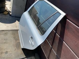 bontott SKODA OCTAVIA II Bal hátsó Ajtó (Részeivel)