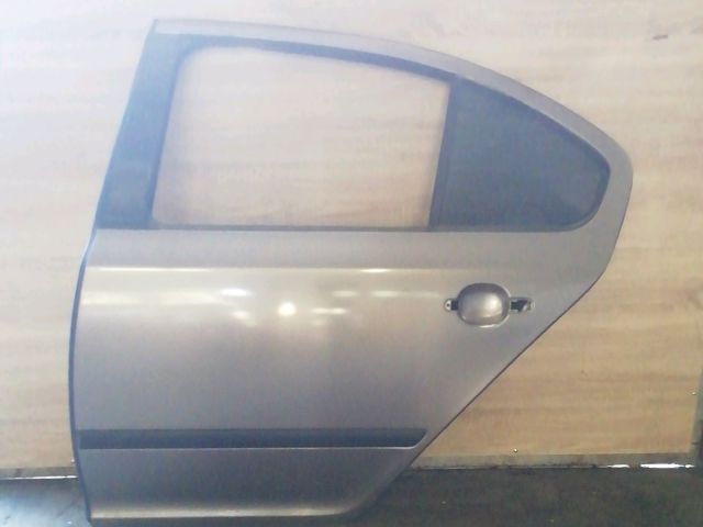 bontott SKODA OCTAVIA II Bal hátsó Ajtó (Üres lemez)
