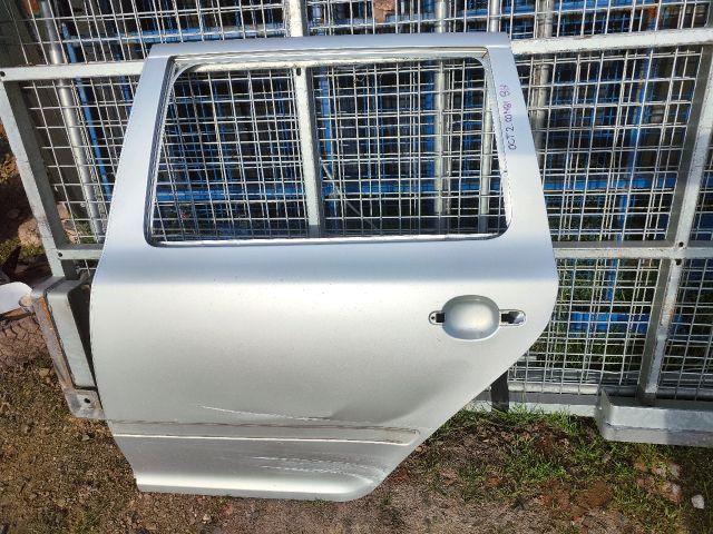 bontott SKODA OCTAVIA II Bal hátsó Ajtó (Üres lemez)