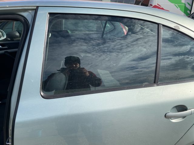 bontott SKODA OCTAVIA II Bal hátsó Ajtó (Üres lemez)