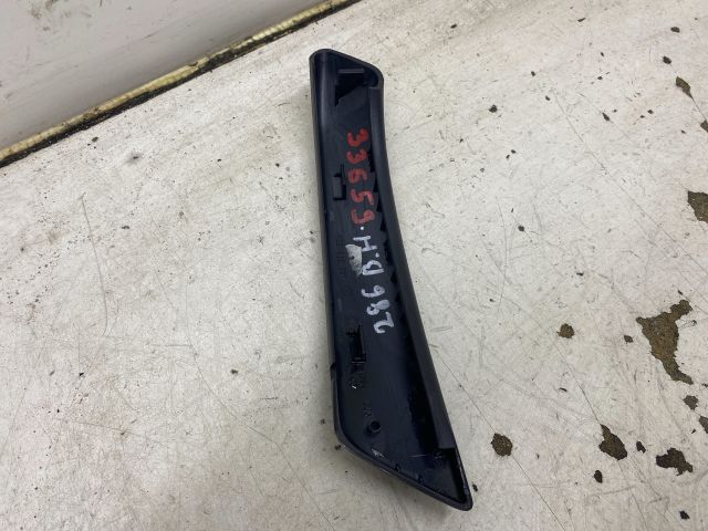 bontott SKODA OCTAVIA II Bal hátsó Ajtóbehúzó