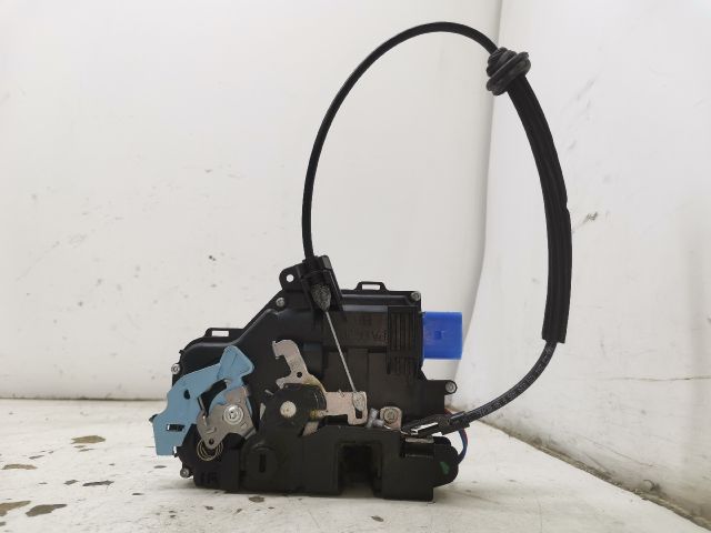 bontott SKODA OCTAVIA II Bal hátsó Ajtózár