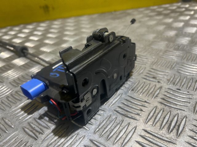 bontott SKODA OCTAVIA II Bal hátsó Ajtózár