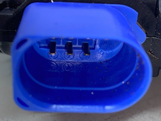 bontott SKODA OCTAVIA II Bal hátsó Ajtózár