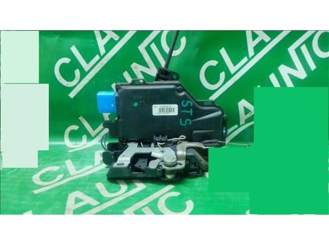 bontott SKODA OCTAVIA II Bal hátsó Ajtózár