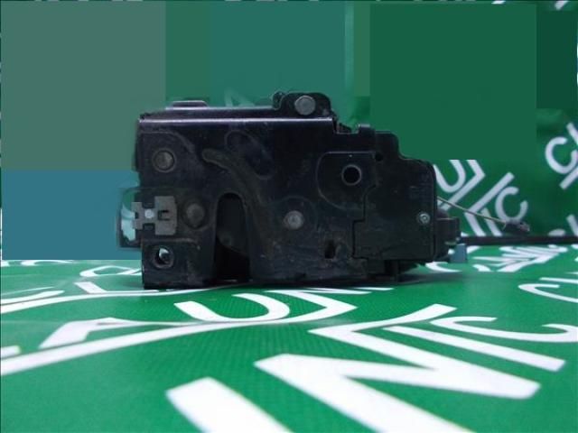 bontott SKODA OCTAVIA II Bal hátsó Ajtózár