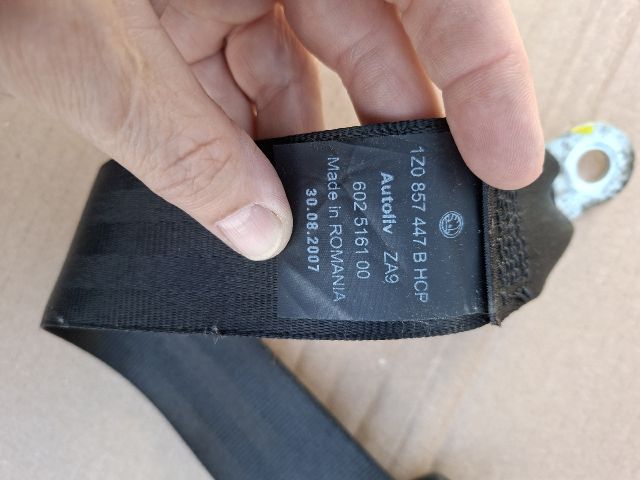 bontott SKODA OCTAVIA II Bal hátsó Biztonsági Öv