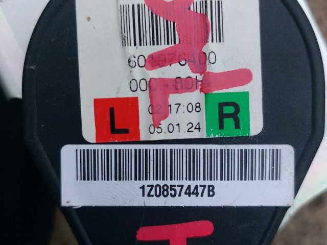 bontott SKODA OCTAVIA II Bal hátsó Biztonsági Öv