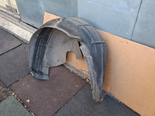 bontott SKODA OCTAVIA II Bal hátsó Dobbetét (Kerékjárati, Műanyag)