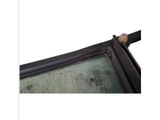 bontott SKODA OCTAVIA II Bal hátsó Fixüveg (Ajtóban)