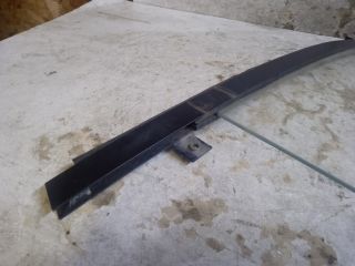 bontott SKODA OCTAVIA II Bal hátsó Fixüveg (Ajtóban)