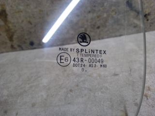 bontott SKODA OCTAVIA II Bal hátsó Fixüveg (Ajtóban)