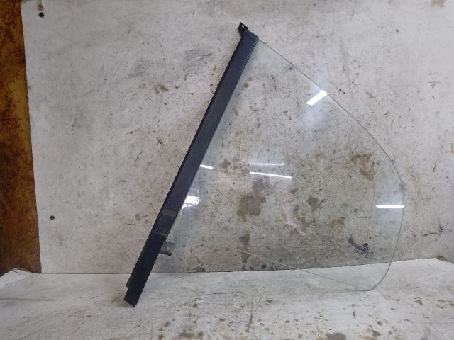 bontott SKODA OCTAVIA II Bal hátsó Fixüveg (Ajtóban)